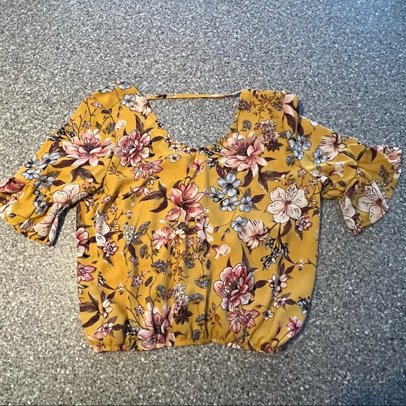 Large yellow floral Live To Be Spoiled cropped blouse - Picture 5 of 6